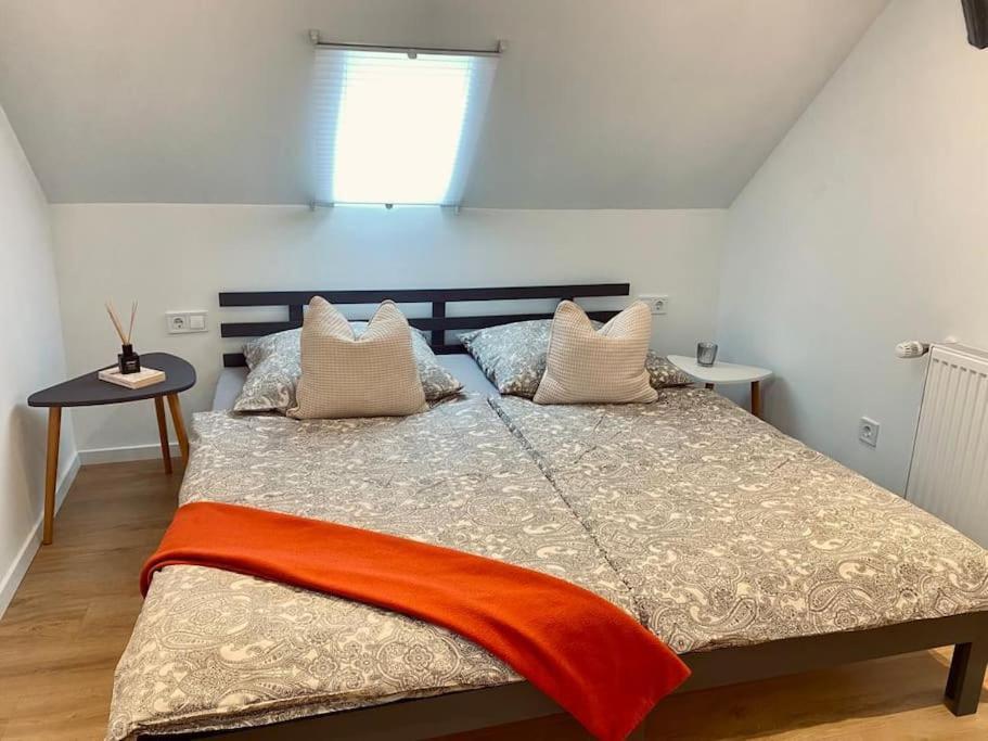 -2-Zentral-Traumwohnung-Rhein オーバーヴェセル エクステリア 写真